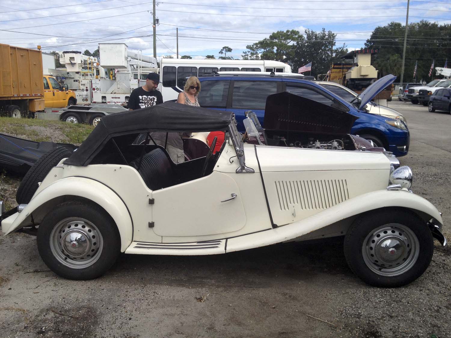 Classic Collection The Car Bar